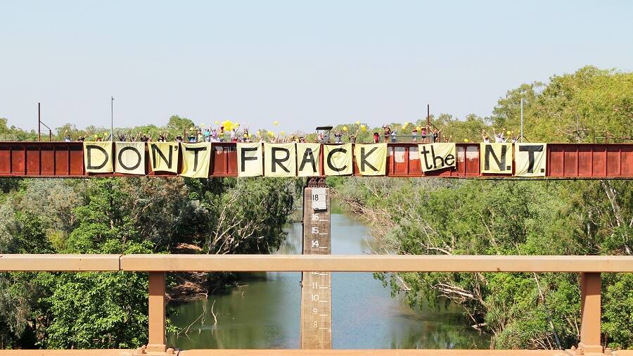 FRACK OFF: Members of the Don’t Frack Katherine group let their feelings about fracking known at the old railway bridge on October 11.
Photo: STEPHANIE ZILLMAN