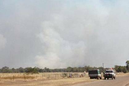 Crews battle bushfire at Uralla