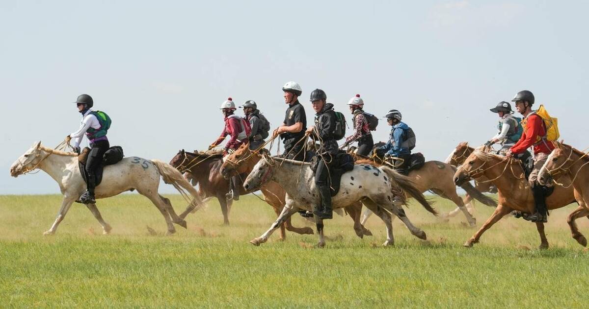 Riders taking off at the start line of the Mongol Derby. Picture: Mongol Derby. 
