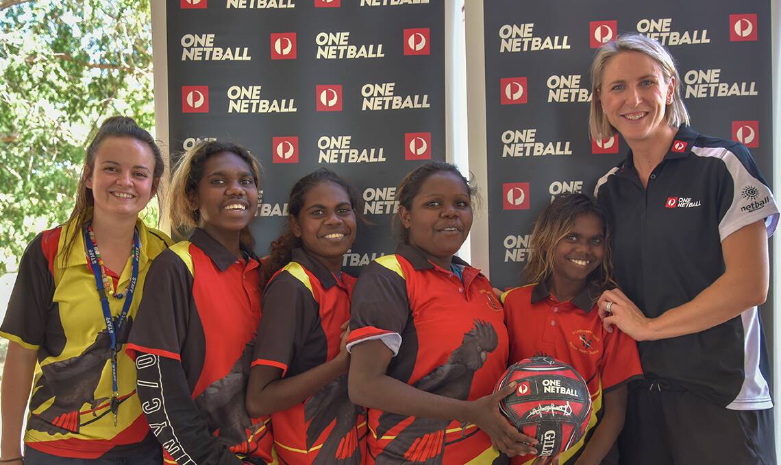 Former Australian Diamonds netball star Clare McMeniman visited students at Jilkminggan School to inspire future netball players. 