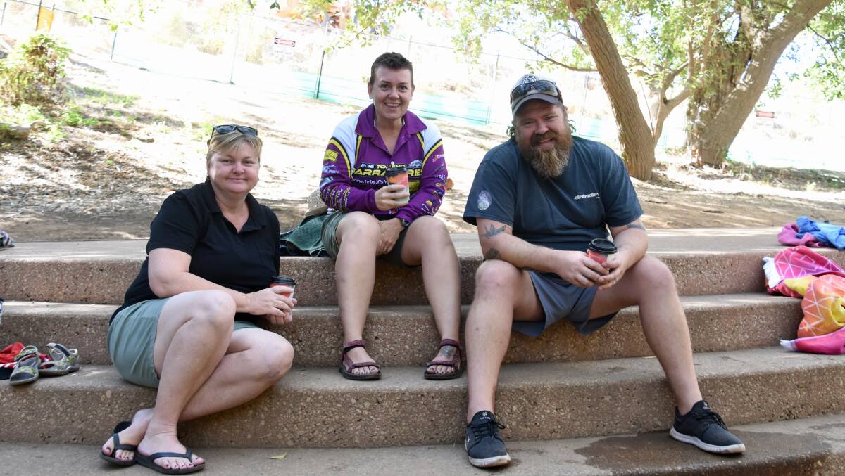 Natalie Firth, who moved to Katherine this year, and her friends Kym and Paul Rhook from Darwin, were happy to see the project progressing. 