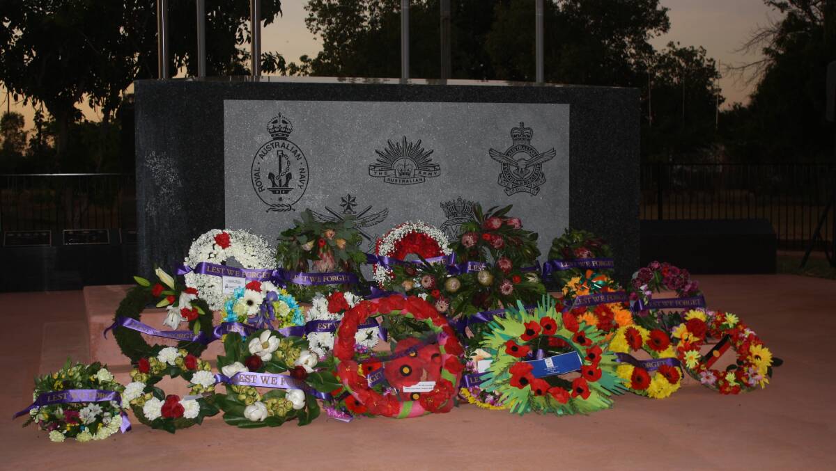 Many people laid wreaths at the Dawn Service to pay their respects. 