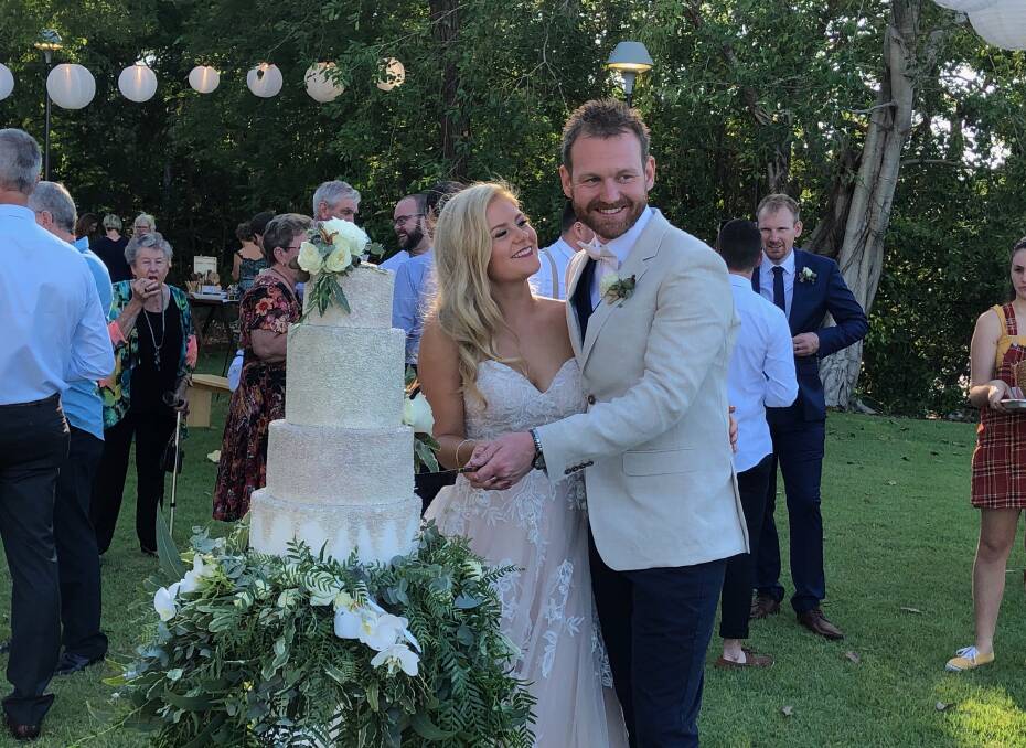 Lauren Marsh and Steve Wadey tied the knot with friends and family after winning a Top End competition. Picture: Supplied. 