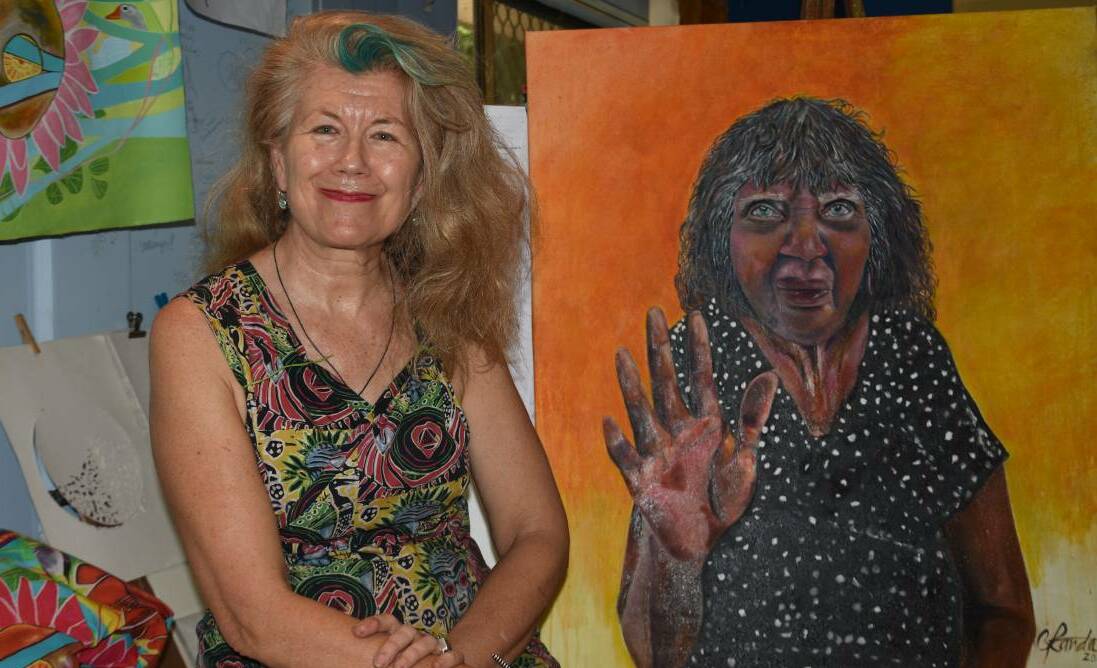 It's not the first time Carol Randall has been nominated, here she is with her 2018 portrait finalist, Nellie Camfoo.