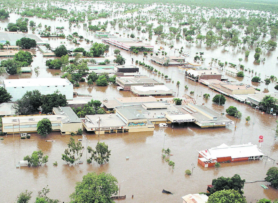 An aerial view of Katherine Terrace near the peak of the 1998 flood.