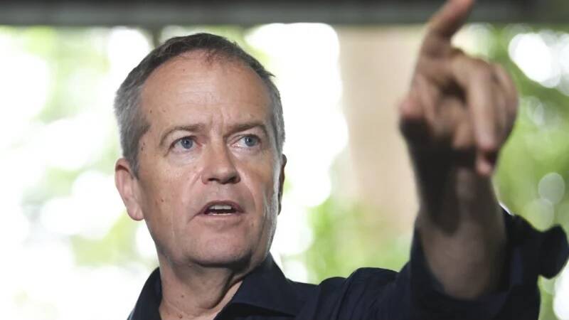 Opposition leader Bill Shorten has joined with the Liberal Party is pushing for the speedy development of an onshore gas industry in the NT.