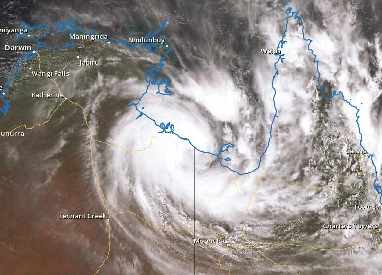 Cloud bands from TC Esther have already reached Katherine with the bureau saying daily rain totals of up to 100mm are possible for the town on Tuesday, Wednesday or Thursday. Picture: BOM.