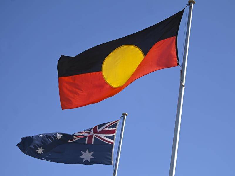 Efforts to close the gap between Indigenous and non-Indigenous Australians show mixed results. (Lukas Coch/AAP PHOTOS)