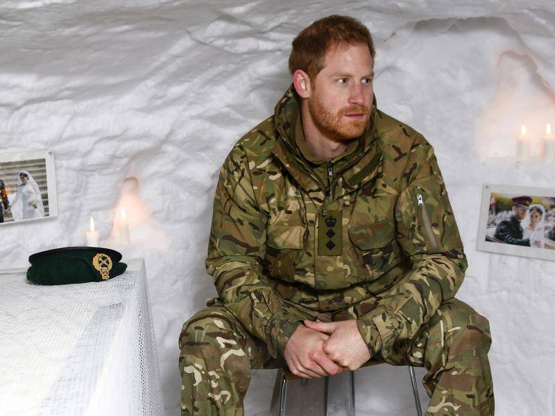 Prince Harry got a Valentine's Day surprise from two soldiers training at a winter camp in Norway.