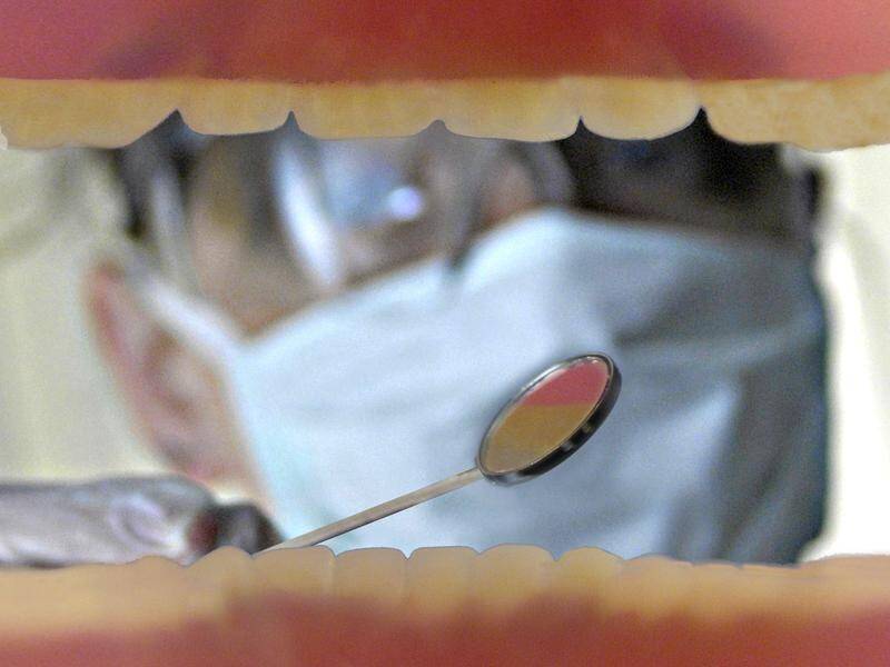 A national oral health report card shows 90 per cent of Australians have experienced tooth decay.