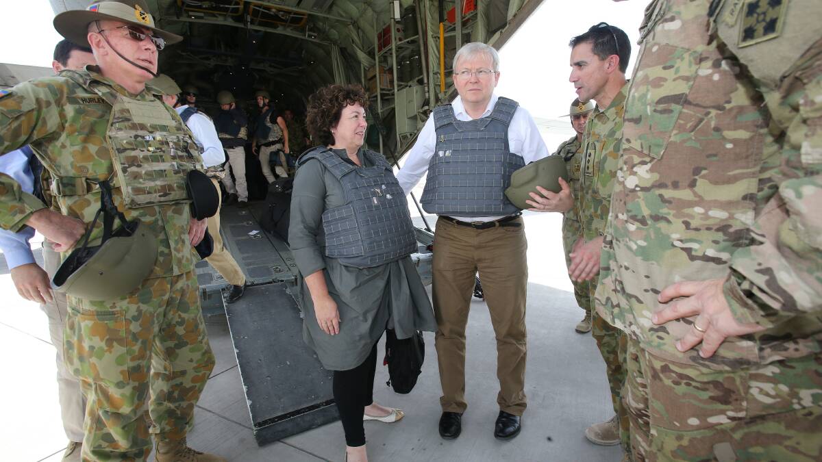 Prime Minister Kevin Rudd and Therese Rein arrive in Afghanistan. Photo: Gary Ramage/pool